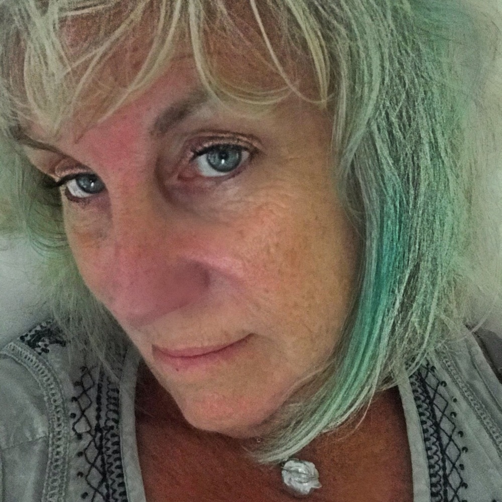 Meet your Posher, Joan